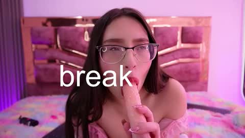 Snapshot of natasha_vesperx chatting on November 21, 2025, 12:59 pm Natasha Vesper online show from November 21, 2025, 12:59 pm