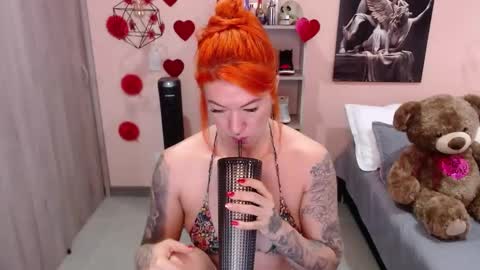 Snapshot of natasha_woo chatting on February 22, 2025, 4:40 pm Nat online show from February 22, 2025, 4:40 pm