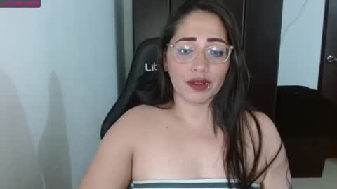 Natasha Smithe  online show from December 10, 2024, 2:59 am