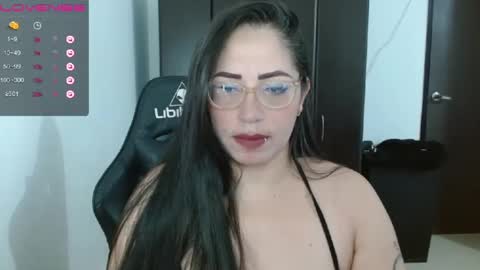 Natasha Smithe  online show from December 13, 2024, 5:49 am