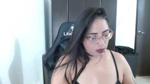 Natasha Smithe  online show from February 18, 2025, 8:36 pm