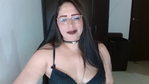 Natasha Smithe  online show from October 16, 2025, 1:06 am