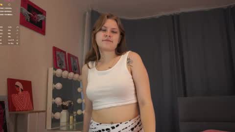 Snapshot of natashiareichow chatting on October 7, 2025, 5:37 am Nata online show from October 7, 2025, 5:37 am