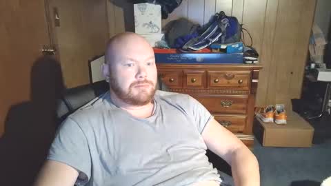 Snapshot of nate_b99 chatting on November 9, 2025, 2:04 pm Nate online show from November 9, 2025, 2:04 pm