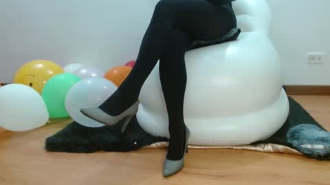 nath_dawson online show from February 4, 2025, 11:38 pm