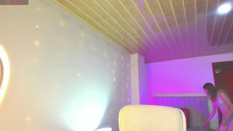 nathaly sky online show from January 11, 2025, 11:23 am