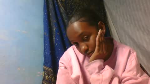 nathalia069 online show from June 16, 2026, 7:27 pm