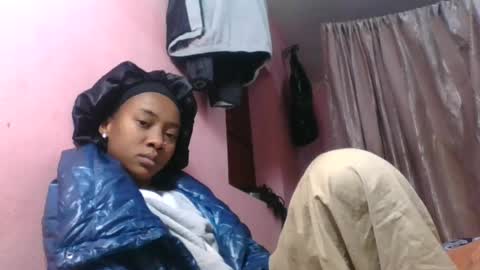 nathalia069 online show from August 5, 2026, 3:42 am