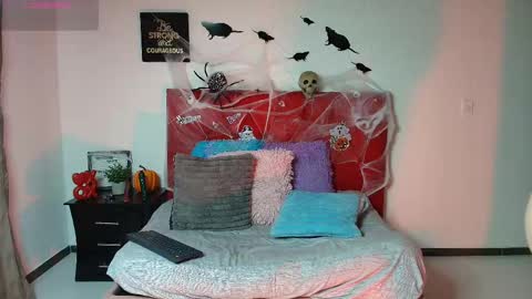 Snapshot of nathaly_stepmom chatting on October 17, 2025, 11:46 am Natha online show from October 17, 2025, 11:46 am