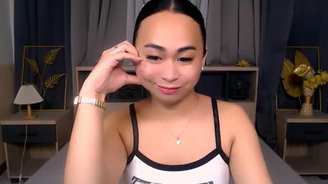 SWEET NATHALYA online show from November 10, 2025, 11:04 pm