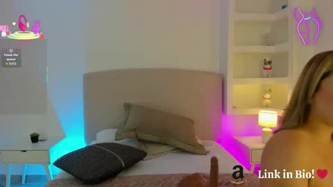 NATHALY  online show from October 14, 2025, 10:38 am