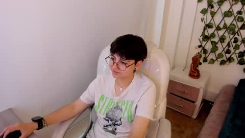 Snapshot of nathalyy_ds chatting on November 24, 2025, 7:57 pm nathalyy_ds online show from November 24, 2025, 7:57 pm