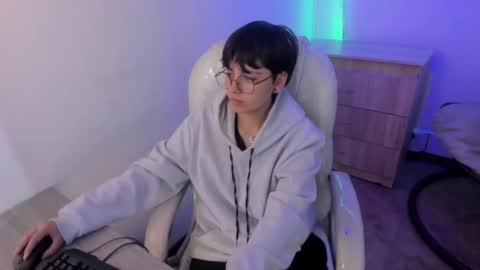 Snapshot of nathalyy_ds chatting on November 28, 2025, 1:03 pm nathalyy_ds online show from November 28, 2025, 1:03 pm