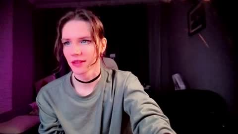 Snapshot of nathan_lucas chatting on October 3, 2025, 12:29 am This name is so sexy you cant pronounce it. online show from October 3, 2025, 12:29 am