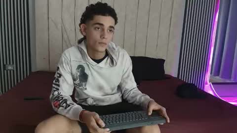 nathan_shimmer online show from November 8, 2025, 9:02 pm