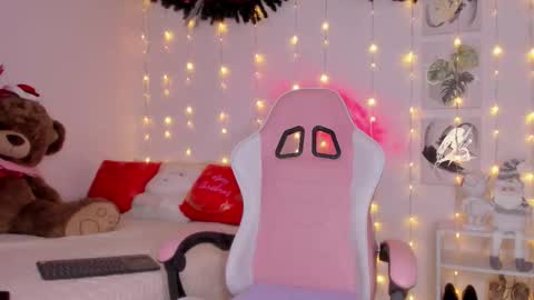 nathy_rosales online show from December 16, 2025, 6:29 am