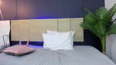 Snapshot of nathy_ross chatting on February 21, 2025, 7:34 am nathy_ross online show from February 21, 2025, 7:34 am