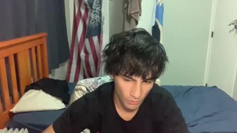 native_boy2 online show from December 22, 2025, 8:11 am