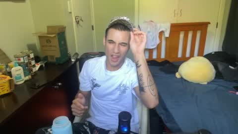 Snapshot of native_boy2 chatting on February 14, 2026, 7:32 pm native_boy2 online show from February 14, 2026, 7:32 pm