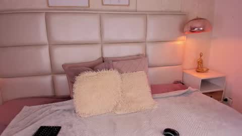 Snapshot of natt_clark chatting on October 22, 2025, 1:00 pm Natt online show from October 22, 2025, 1:00 pm