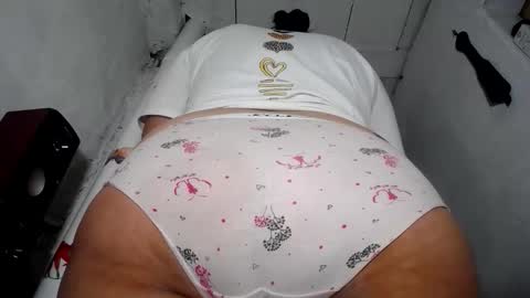 natalia online show from May 20, 2026, 1:34 am