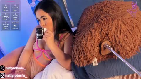 Snapshot of natty_roberts_ chatting on October 23, 2025, 11:14 pm Natty online show from October 23, 2025, 11:14 pm