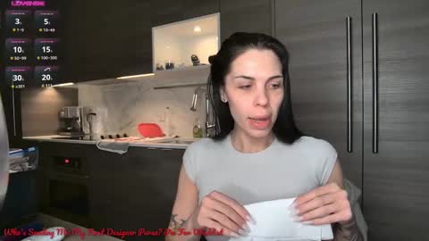 NATTY FIERROS online show from December 25, 2024, 3:06 pm