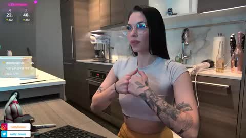 NATTY FIERROS online show from December 27, 2024, 11:53 pm