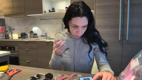 NATTY FIERROS online show from January 4, 2025, 9:31 pm