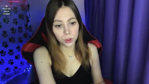 natural_babe666 online show from January 15, 2025, 7:05 am