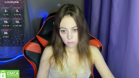 natural_babe666 online show from November 11, 2025, 8:09 pm