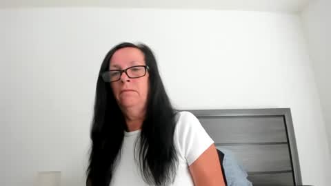Snapshot of naturalpeachgoddess chatting on September 19, 2025, 3:13 pm Natural Peach Goddess online show from September 19, 2025, 3:13 pm