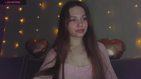 Eva online show from April 13, 2026, 1:49 pm