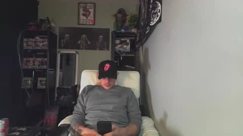 Snapshot of naturesbest951 chatting on April 19, 2026, 1:38 am NATURESBEST online show from April 19, 2026, 1:38 am