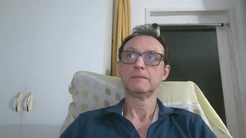 Snapshot of naturista25 chatting on December 18, 2025, 5:41 pm naturista25 online show from December 18, 2025, 5:41 pm