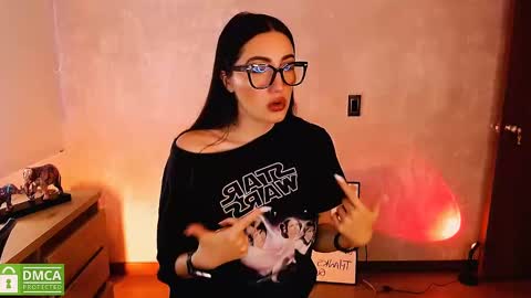 Snapshot of natval_ chatting on December 12, 2024, 11:07 am Natalia Valeria online show from December 12, 2024, 11:07 am