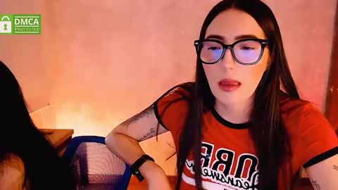 Snapshot of natval_ chatting on January 22, 2025, 11:01 am Natalia Valeria online show from January 22, 2025, 11:01 am