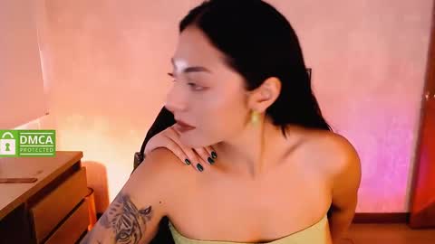 Snapshot of natval_ chatting on February 7, 2025, 4:24 pm Natalia Valeria online show from February 7, 2025, 4:24 pm