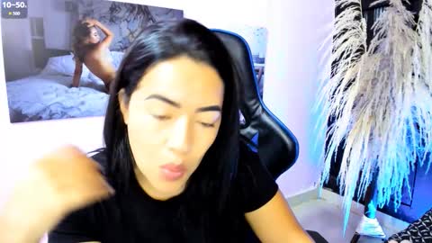 Natalia online show from October 31, 2025, 6:53 pm