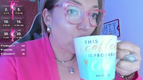 Snapshot of naty__mature_ chatting on January 5, 2025, 6:02 am Nataly online show from January 5, 2025, 6:02 am