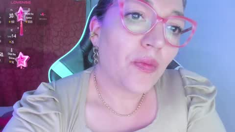 Snapshot of naty__mature_ chatting on January 12, 2025, 4:10 am Nataly online show from January 12, 2025, 4:10 am