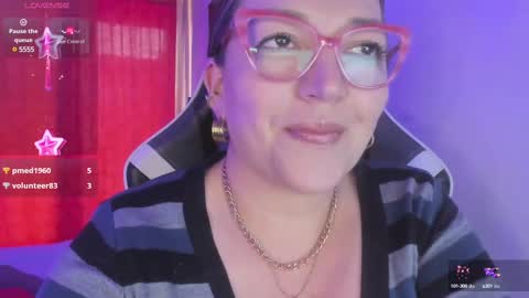 Snapshot of naty__mature_ chatting on February 12, 2025, 9:33 pm Nataly online show from February 12, 2025, 9:33 pm