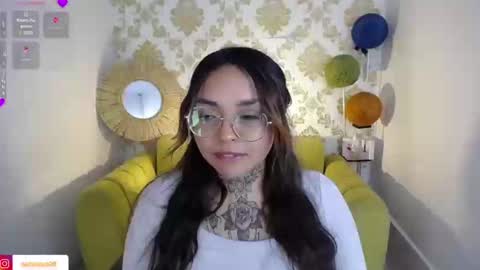 Snapshot of natykors_m_ chatting on March 12, 2025, 7:49 pm Sofia IG Natykors08 online show from March 12, 2025, 7:49 pm