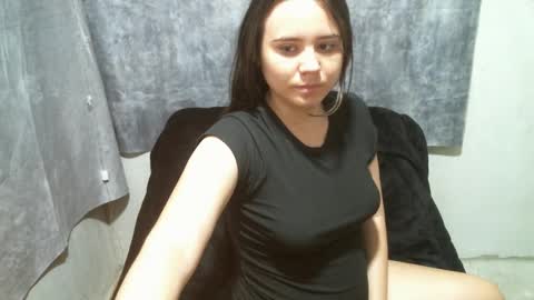 Snapshot of natyscoth chatting on December 11, 2024, 10:03 am      online show from December 11, 2024, 10:03 am