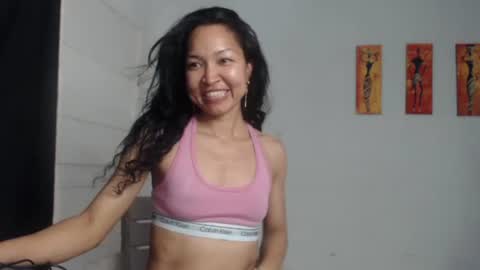 Stella Mcqueen online show from March 8, 2025, 4:06 pm