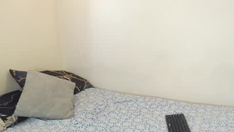 Eimy online show from November 9, 2025, 9:13 pm