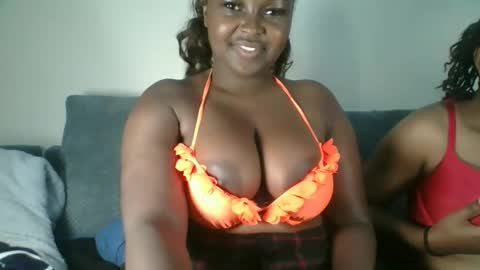 naughti_garlie online show from April 2, 2026, 4:54 am