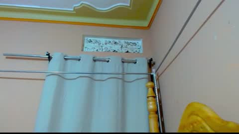 Snapshot of naughty253 chatting on March 18, 2026, 11:52 pm naughtyxoxo online show from March 18, 2026, 11:52 pm