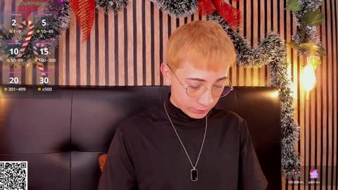 Christopher  Chris online show from December 7, 2024, 12:45 pm