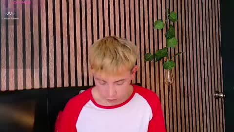 Christopher  Chris online show from February 19, 2025, 3:49 pm